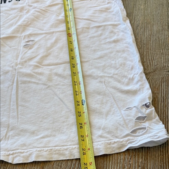 Lulu Simon Studio White distressed Graphic T-Shirt with 'UNSUBSCRIBE' Print L - Picture 8 of 12